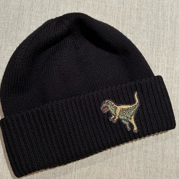 COACH
Tyrannosaurus Rex Patch Beanie - Picture 2 of 5
